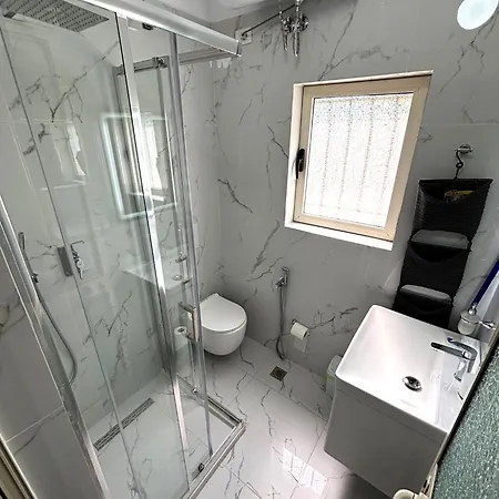 Harmony Escape Apartman Golem